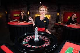 Animasi cascading reels dan pengganda yang meningkat di Bonanza Gold ts toto